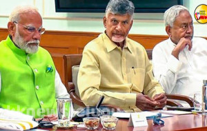 మారిన చంద్రబాబు ప్రమానస్వీకారం వేదిక